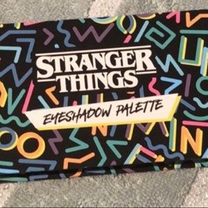 Stranger things eyeshadow pallet